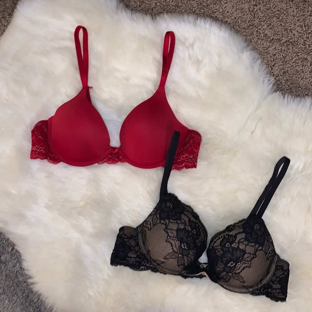 Set of MaidenForm Bras